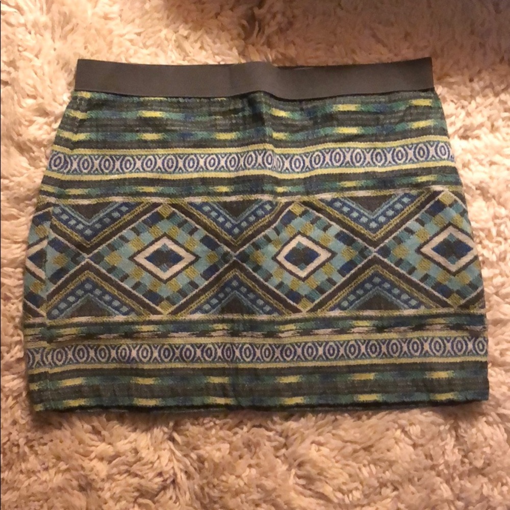 American Eagle Light weight Aztec Mini Skirt
